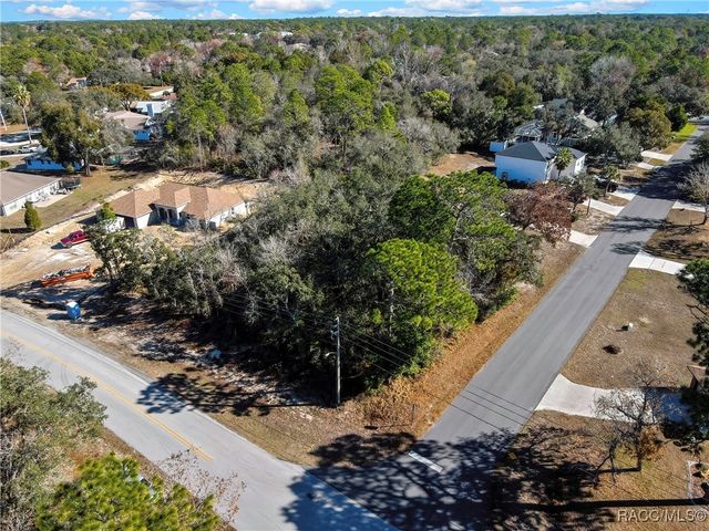 87 Cypress Circle, Homosassa, FL 34446
