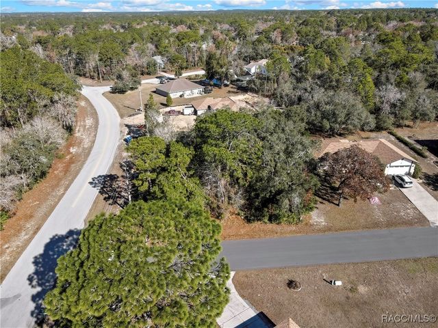 87 Cypress Circle, Homosassa, FL 34446