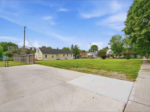 1328 Wells Street, Port Huron, MI 48060
