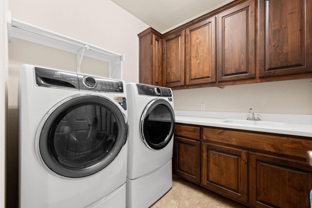 178 Spyglass CV, Austin, TX 78737