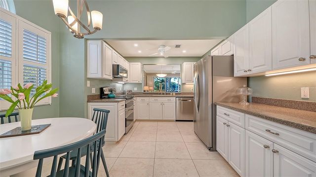 3410 CHELMSFORD COURT 3, Sarasota, FL 34235