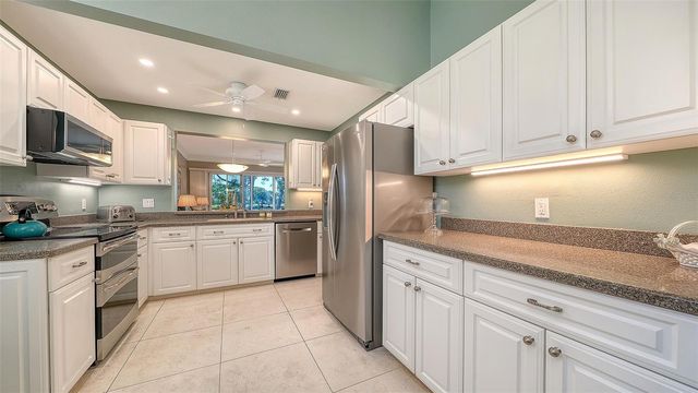 3410 CHELMSFORD COURT 3, Sarasota, FL 34235
