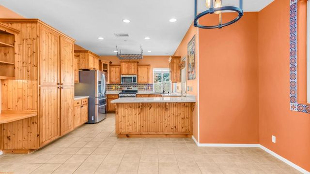 56948 Plaza Del Amigo, Yucca Valley, CA 92284