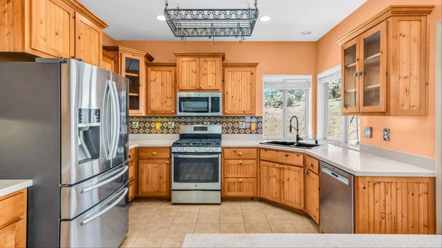 56948 Plaza Del Amigo, Yucca Valley, CA 92284