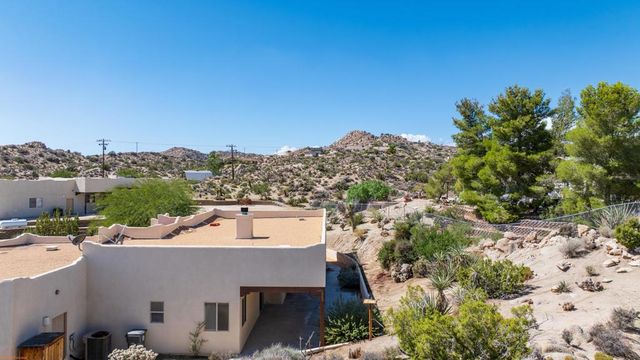 56948 Plaza Del Amigo, Yucca Valley, CA 92284