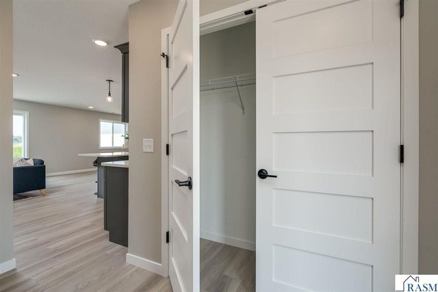 3205 Scotch Lane, Mankato, MN 56001