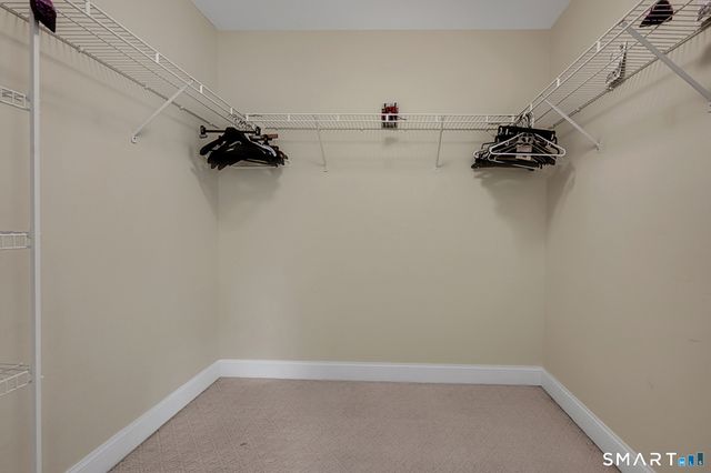 2 Ventres Way, Burlington, CT 06013