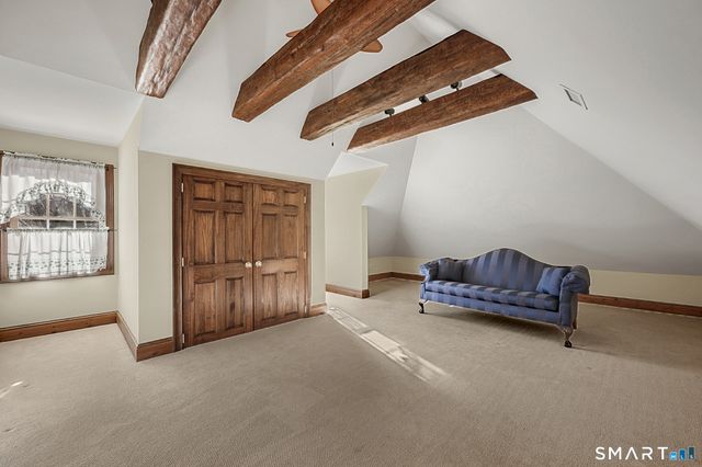 2 Ventres Way, Burlington, CT 06013