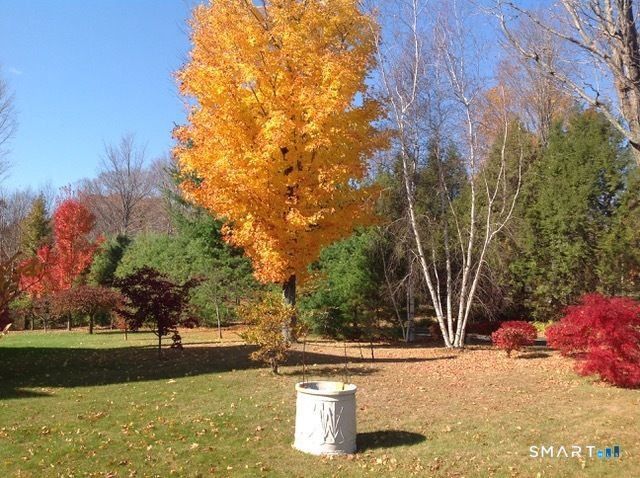 2 Ventres Way, Burlington, CT 06013