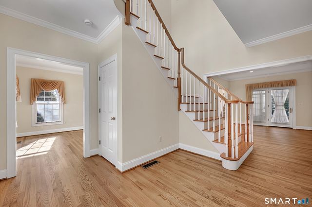 2 Ventres Way, Burlington, CT 06013