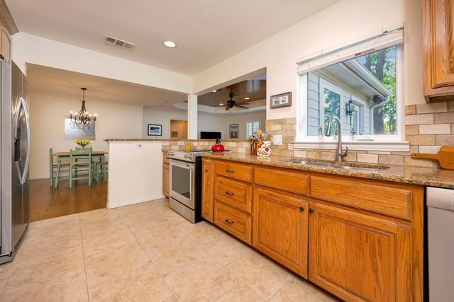 6371 Greenway Road, Fort Worth, TX 76116