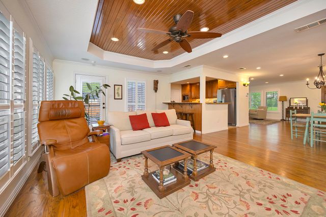 6371 Greenway Road, Fort Worth, TX 76116