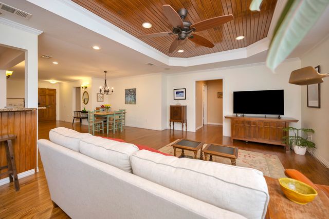 6371 Greenway Road, Fort Worth, TX 76116