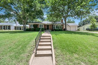 6371 Greenway Road, Fort Worth, TX 76116
