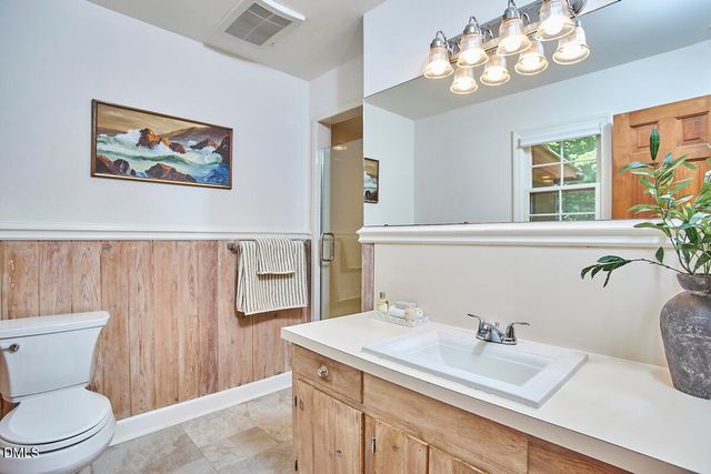 2152 Lakeshore Court, Chapel Hill, NC 27514