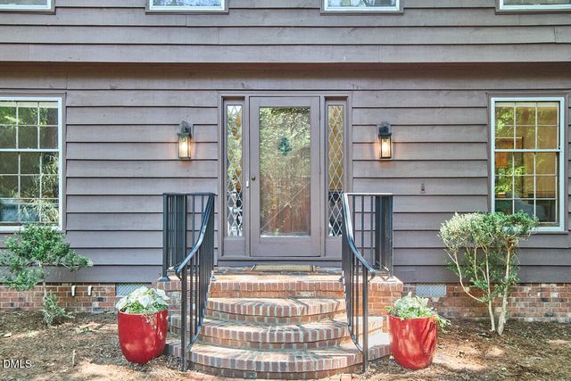 2152 Lakeshore Court, Chapel Hill, NC 27514