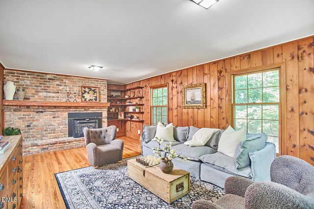2152 Lakeshore Court, Chapel Hill, NC 27514