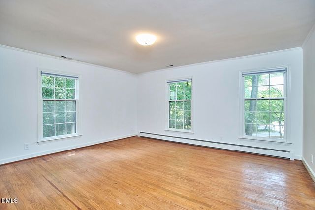 2152 Lakeshore Court, Chapel Hill, NC 27514
