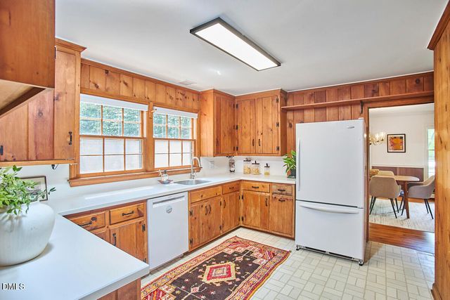 2152 Lakeshore Court, Chapel Hill, NC 27514