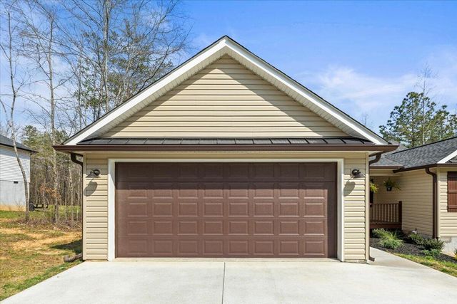 818 Bridges Road, Rocky Face, GA 30740