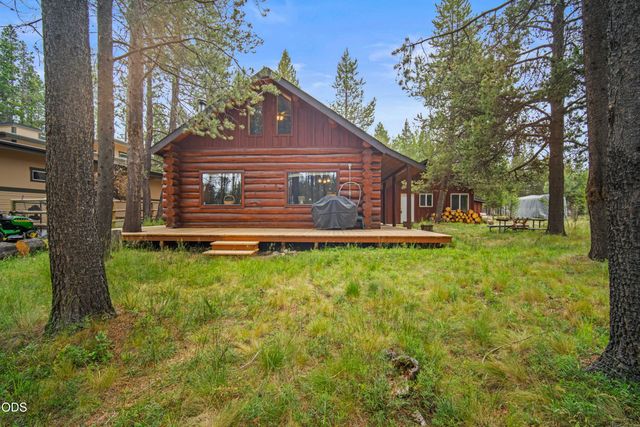 55915 Wood Duck Drive, Bend, OR 97707