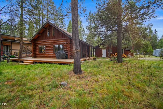 55915 Wood Duck Drive, Bend, OR 97707