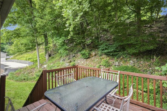 107 Sutton Park Road, Poughkeepsie, NY 12603