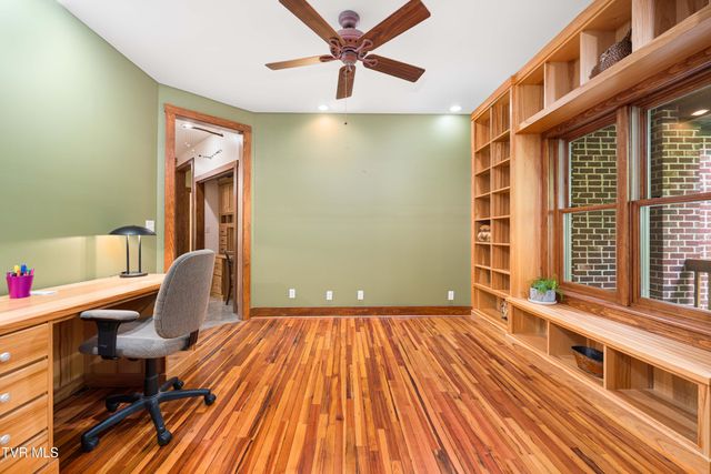 117 Toms Creek Drive, Roan Mountain, TN 37687