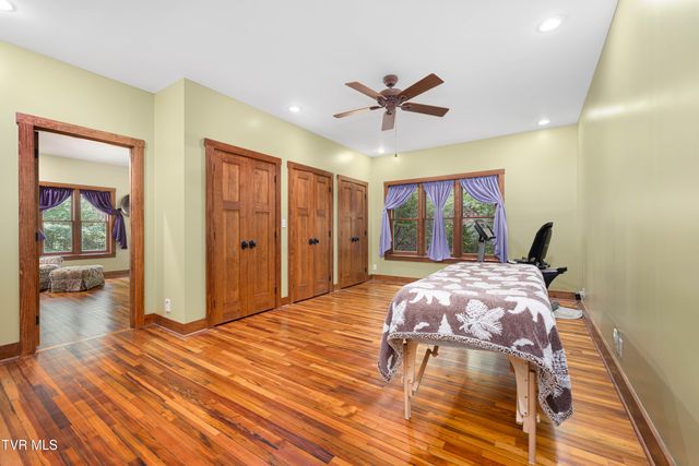 117 Toms Creek Drive, Roan Mountain, TN 37687