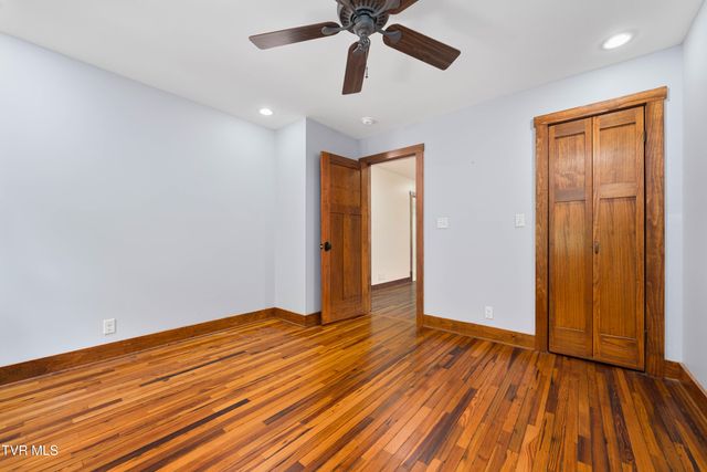 117 Toms Creek Drive, Roan Mountain, TN 37687
