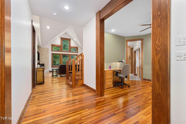 117 Toms Creek Drive, Roan Mountain, TN 37687