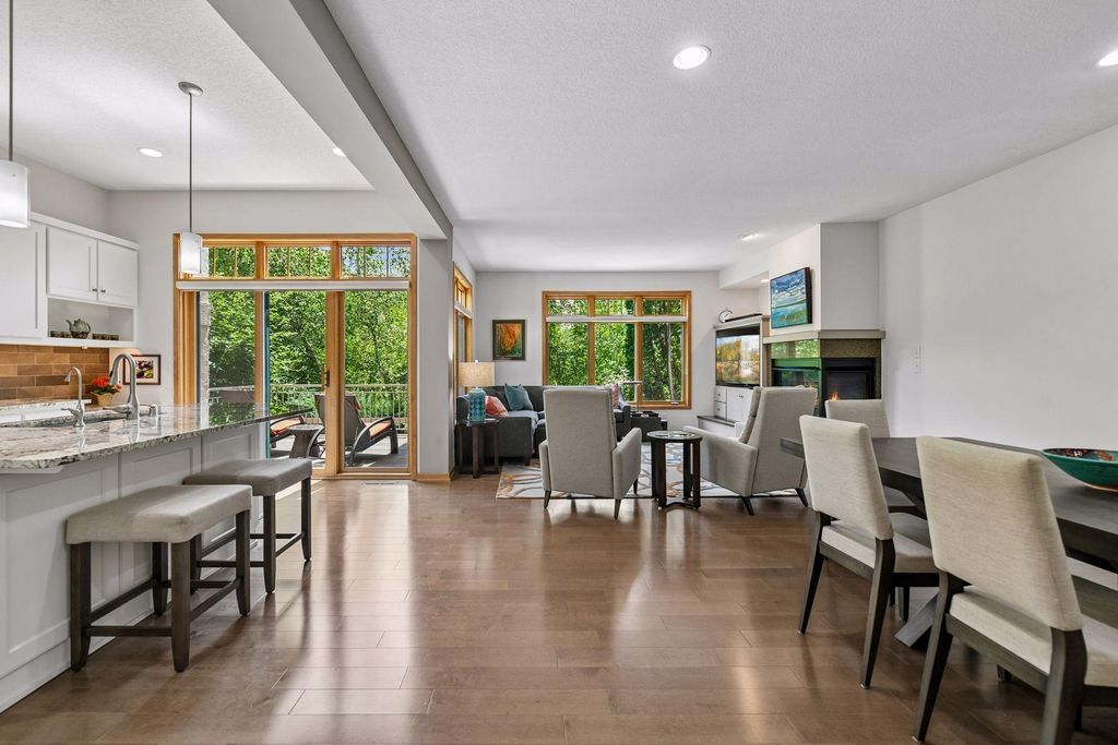 290 Grace Pointe Court, Wayzata, MN 55391 — photo 5