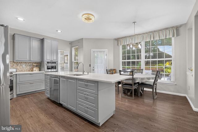 13016 PILGRIMS INN DR, Woodbridge, VA 22193