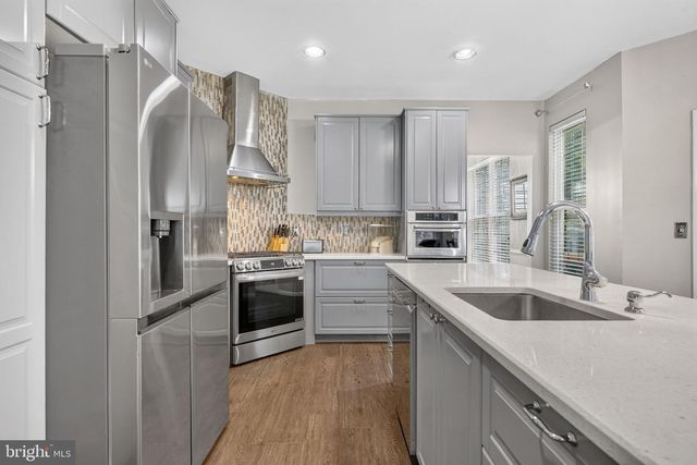 13016 PILGRIMS INN DR, Woodbridge, VA 22193