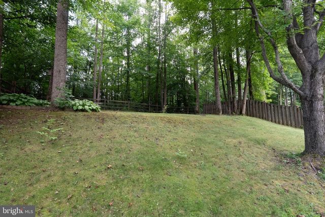 13016 PILGRIMS INN DR, Woodbridge, VA 22193