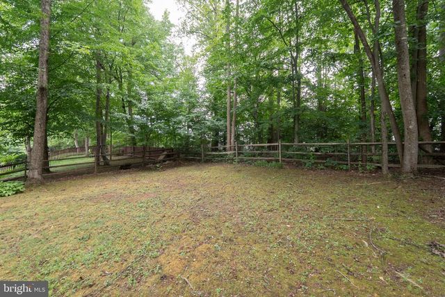 13016 PILGRIMS INN DR, Woodbridge, VA 22193