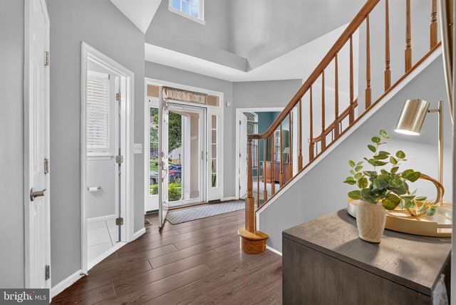 13016 PILGRIMS INN DR, Woodbridge, VA 22193
