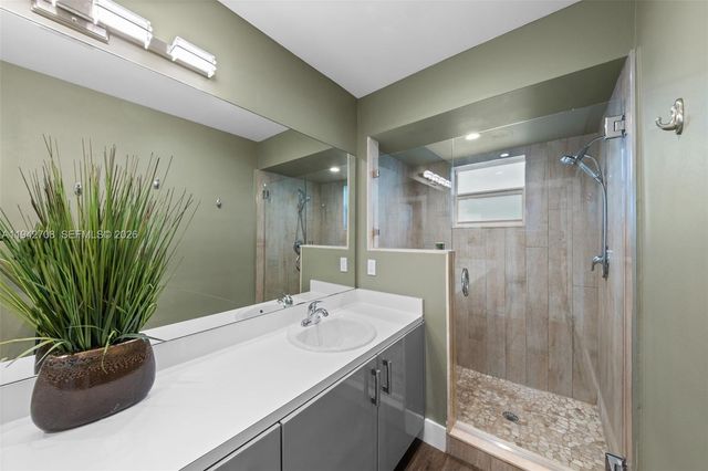 22239 SW 98th Pl, Cutler Bay, FL 33190