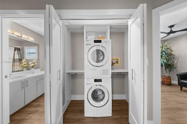 22239 SW 98th Pl, Cutler Bay, FL 33190