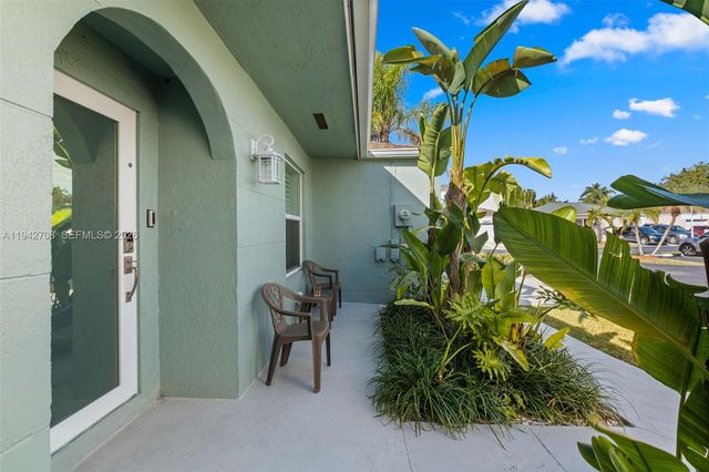 22239 SW 98th Pl, Cutler Bay, FL 33190