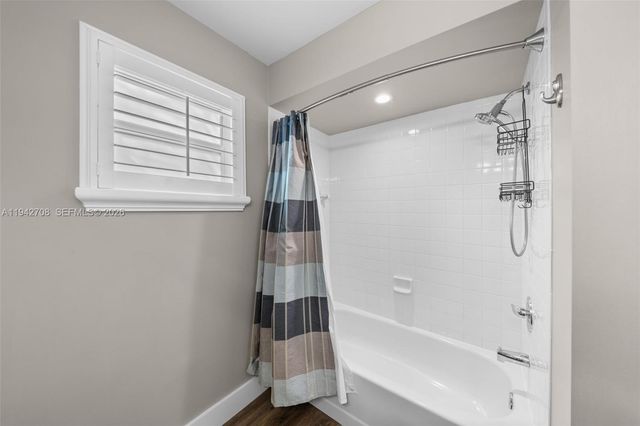 22239 SW 98th Pl, Cutler Bay, FL 33190