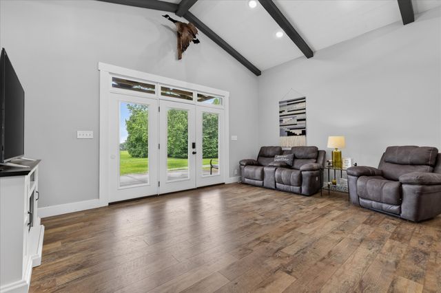522 Short Creek Rd, Dover, TN 37058