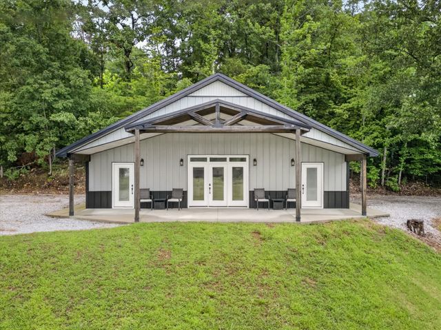 522 Short Creek Rd, Dover, TN 37058