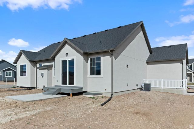 8902 S SMOKY HOLLOW RD, West Jordan, UT 84081