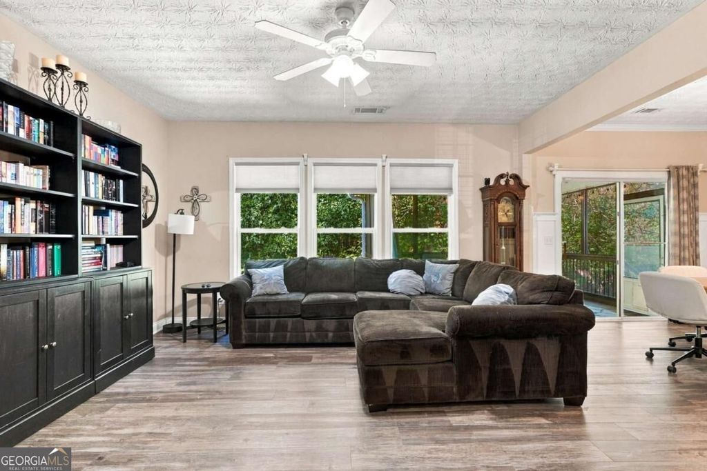 236 Winterbury Drive, Canton, GA 30114 — photo 4