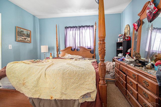 6065 Vivian Drive, Taylor, MI 48180