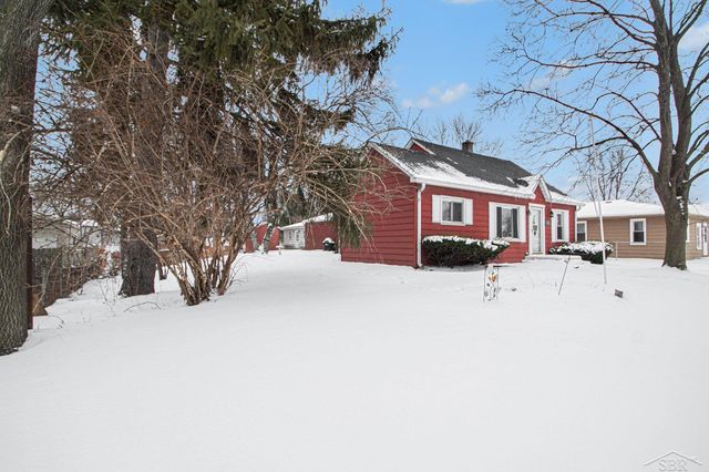 6065 Vivian Drive, Taylor, MI 48180