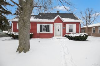 6065 Vivian Drive, Taylor, MI 48180