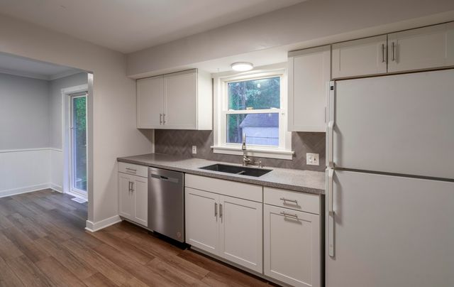 545 52nd Street Se, City Of Kentwood, MI 49548