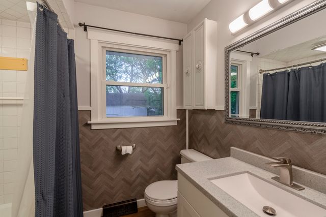 545 52nd Street Se, City Of Kentwood, MI 49548